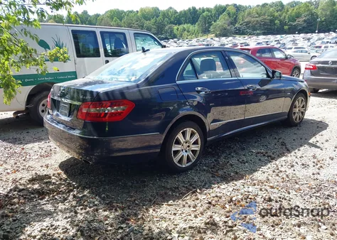 2012 Mercedes-Benz E 350 4Matic z USA, uszkodzony, nr VIN WDDHF8JB9CA598092